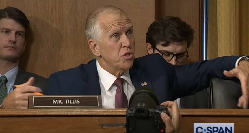 皇冠信用網足球代理_美国贸易代表遭围攻：对中国皇冠信用網足球代理，我们压根就没战略