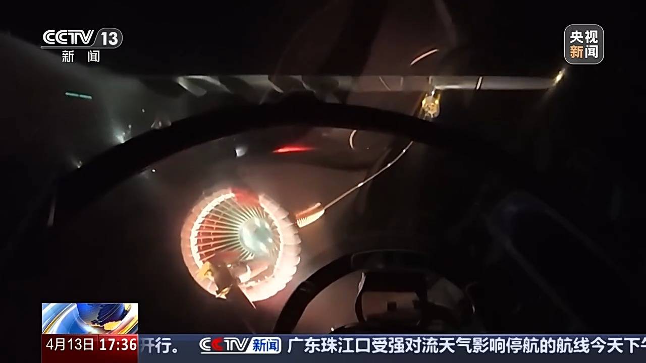 皇冠信用網开户_多架歼-16展开多批次、全天候、高强度的空中加油训练