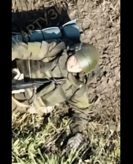 皇冠信用网登3代理_数十名俄军吞枪自杀皇冠信用网登3代理，多名女兵被炸死！用枪爆头会有痛苦吗？