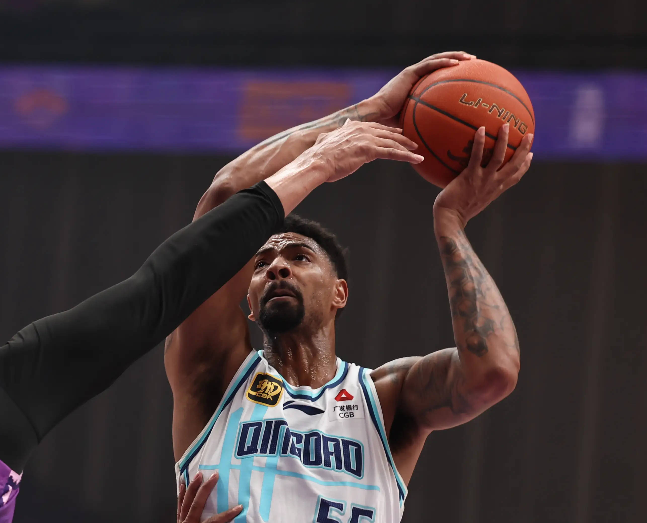 皇冠信用盘占成代理_米奇轰34+10布朗空砍36分 青岛客场大胜广厦总分1-1