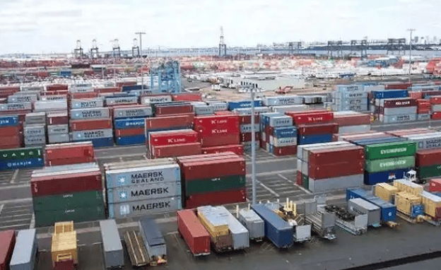 皇冠足球管理平台出租_短短两小时皇冠足球管理平台出租，特朗普连发7条推文！想劝中国冷静，门都没有