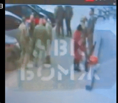 皇冠皇冠平台_泽连斯基：乌军死亡10万皇冠皇冠平台，850万人外逃！乌克兰还能挤出多少兵？