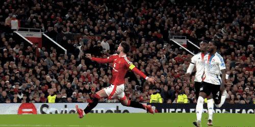 皇冠信用盘怎么开户
_5-4欧战神剧情 114分钟2-4 7分钟3球 121分钟绝杀 7亿豪门挺进4强