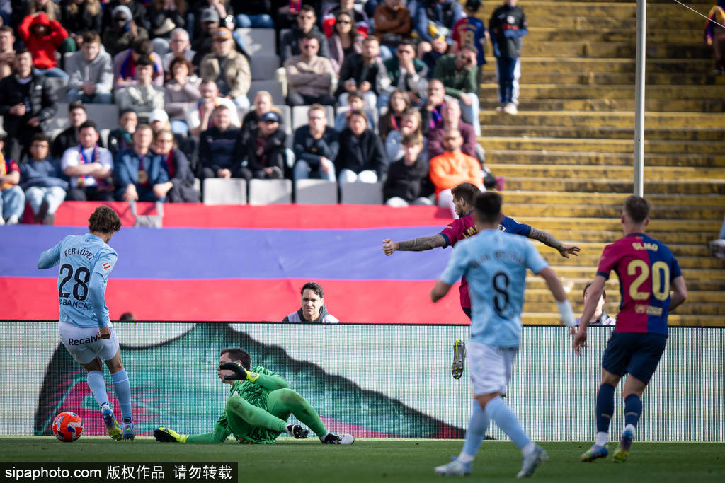 皇冠信用盘正网
_西甲-拉菲尼亚双响+补时绝杀 巴萨连扳3球4-3先赛7分领跑