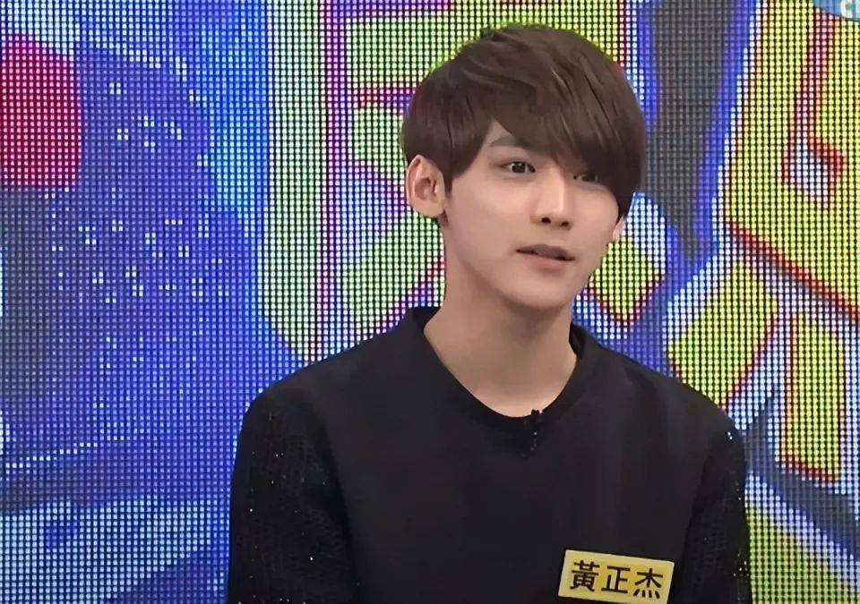 皇冠信用盘会员注册
_突传讣告!31岁男星黄正杰去世皇冠信用盘会员注册
,两天前还曾录制跳舞视频,母亲透露死因及遗言