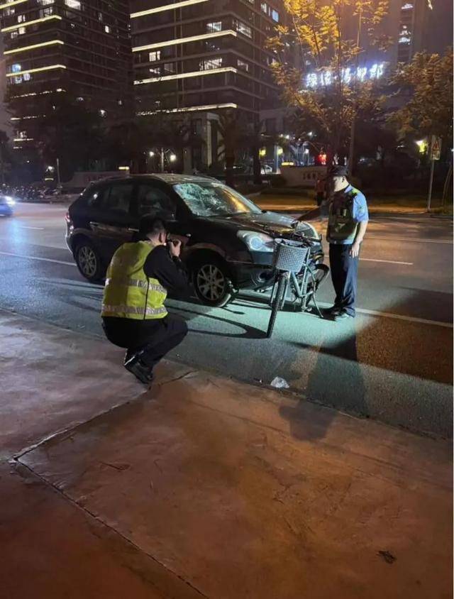 皇冠登3代理申请
_六旬男子骑车被越野车撞飞皇冠登3代理申请
,女儿发帖:肇事司机是退休法官