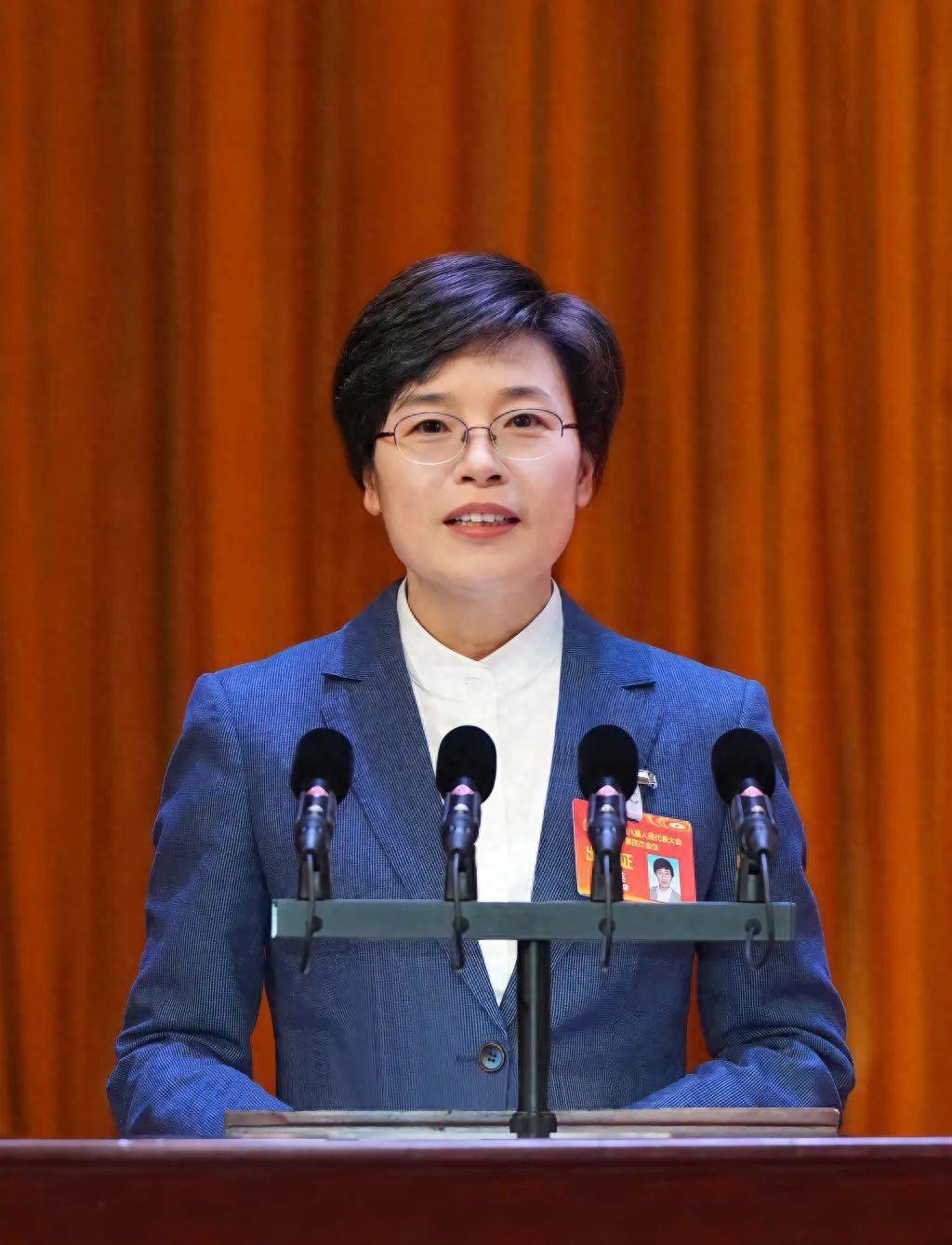 皇冠信用网怎么代理_“75后”遂宁市长刘会英皇冠信用网怎么代理，调任四川省人社厅党组副书记