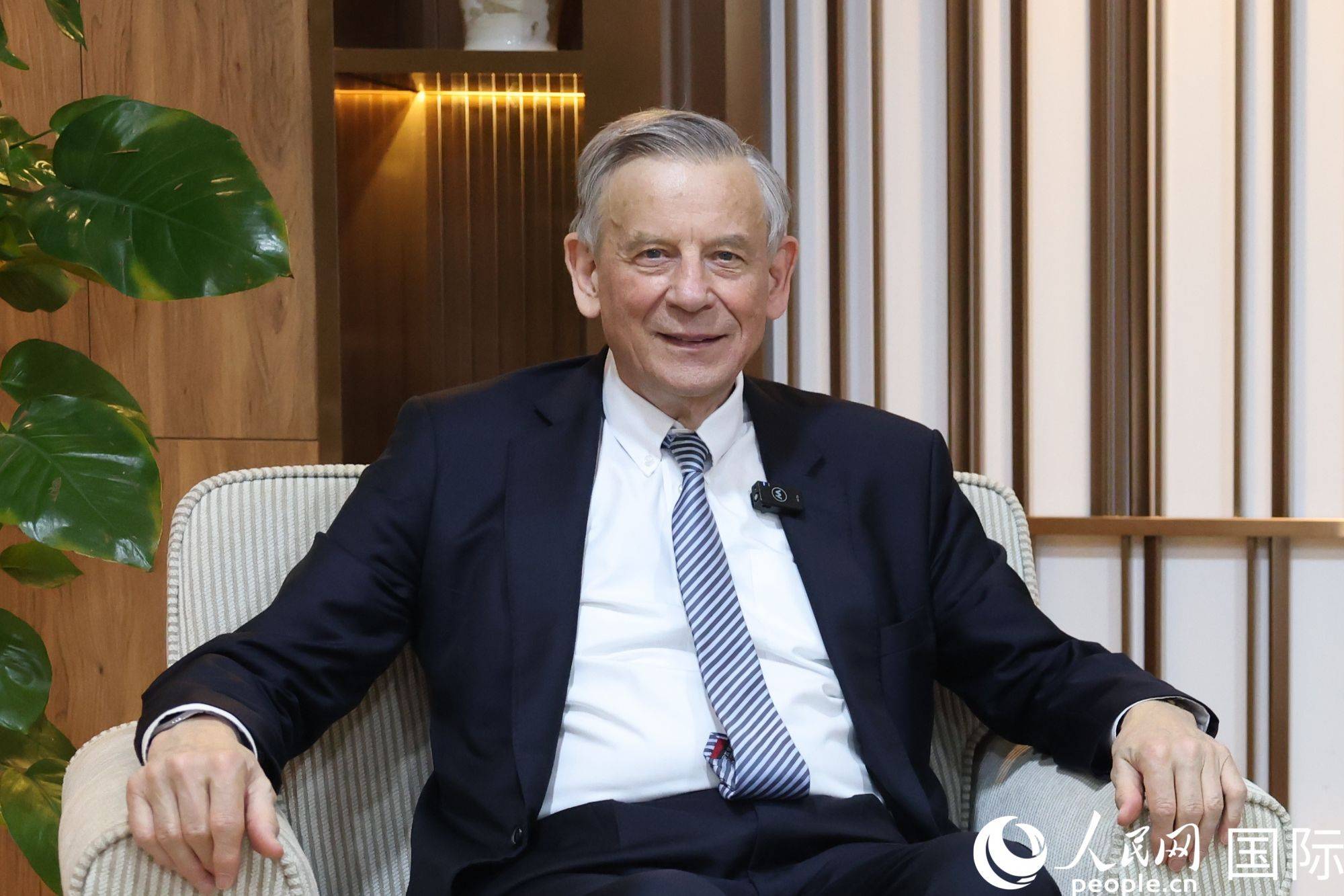 皇冠皇冠信用代理_“没有中国是不行的——皇冠皇冠信用代理你必须到中国去” ——访“隐形冠军”之父、德国经济学家赫尔曼·西蒙