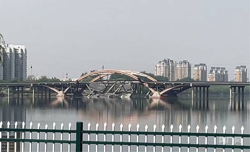 皇冠信用盘在哪里注册
_目击者讲述北京潮白河大桥起火过程:早上4点多 桥下开始冒烟