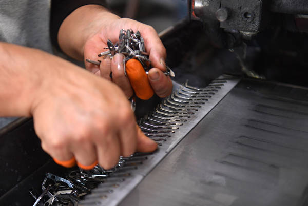 怎么开皇冠信用网_“就算美国从第三国进口机械部件怎么开皇冠信用网，兜兜转转，绕不开中国”