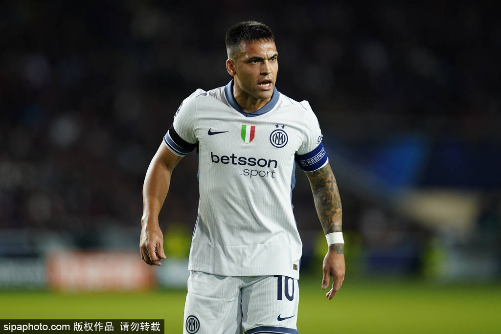 皇冠信用盘登123出租
_欧冠-进球大战皇冠信用盘登123出租
!邓弗里斯2射1传亚马尔破门 巴萨3-3国米