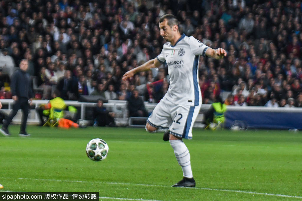 皇冠信用盘登123出租
_欧冠-进球大战皇冠信用盘登123出租
!邓弗里斯2射1传亚马尔破门 巴萨3-3国米