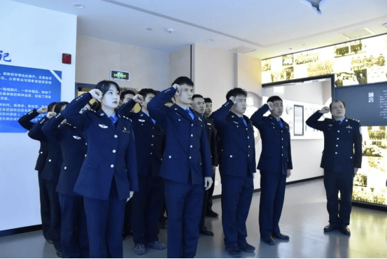 皇冠信用盘开户_苏州民警严方：840余万枚指纹、9000余起案件皇冠信用盘开户，他在方寸间寻找真相