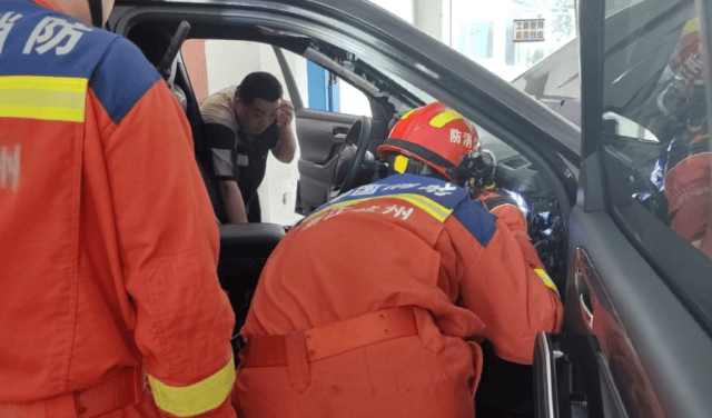 皇冠信用盘代理流程_低头一看皇冠信用盘代理流程，杭州小伙“魂都吓飞了”！正处于活跃期，消防重要提醒