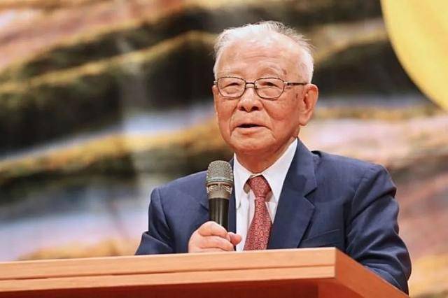 皇冠信用盘申请条件_心系祖国统一皇冠信用盘申请条件，107岁统派精神领袖许历农去世