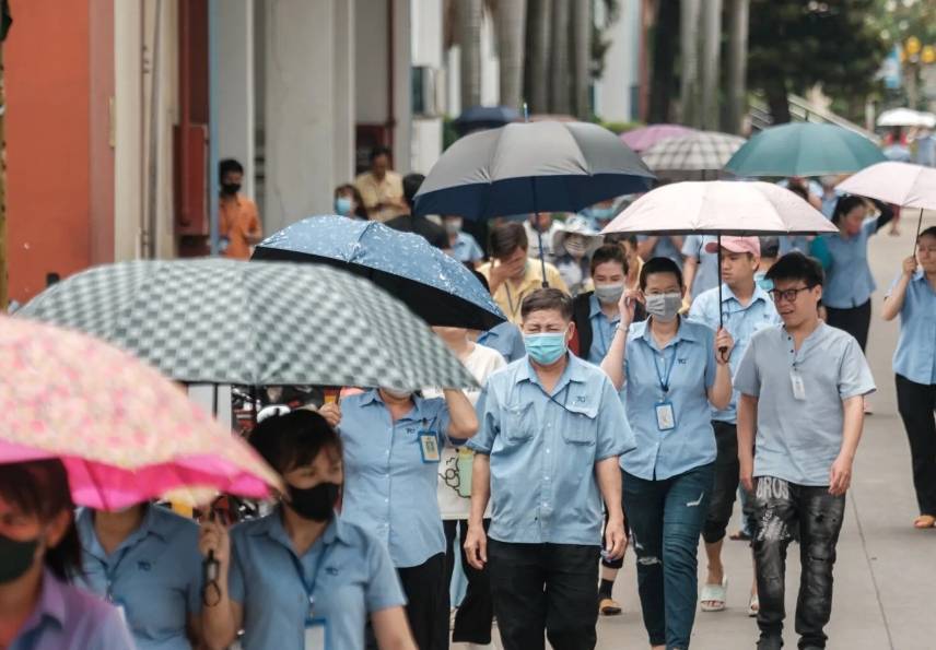 皇冠信用盘登3出租
_越南工厂恐慌加剧皇冠信用盘登3出租
,“客户已开始撤单,再等90天有何用?”