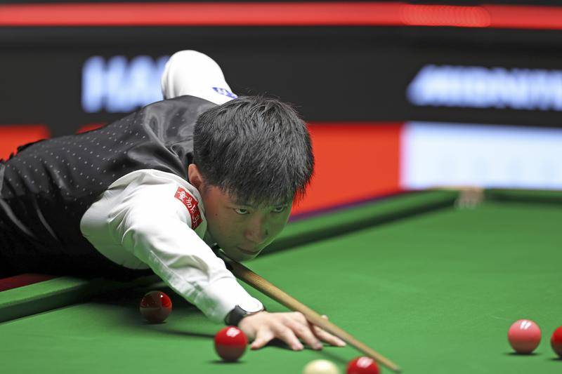 皇冠信用盘出租_斯诺克世锦赛决赛第二阶段结束：赵心童11-6领先威廉姆斯