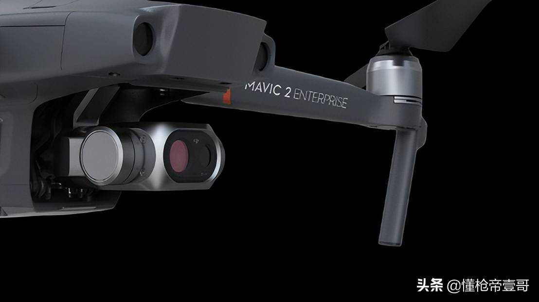 皇冠信用在线申请_俄军缴获中国81版气枪皇冠信用在线申请？还有百年汤姆逊冲锋枪、莫辛纳甘