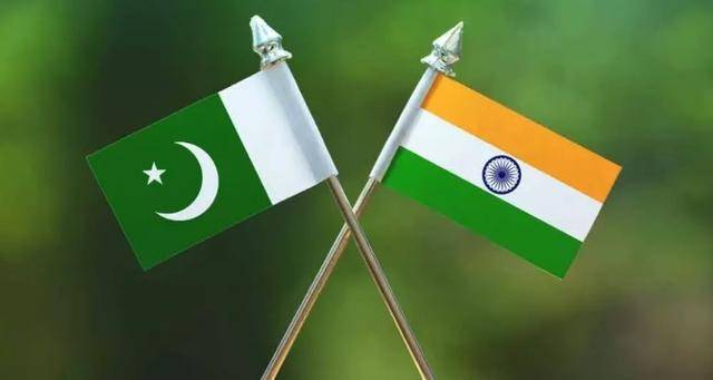 皇冠信用网登123出租
_“枭龙”炸毁印军S400皇冠信用网登123出租
,“阵风”又被击落一架,连飞行员都被俘?