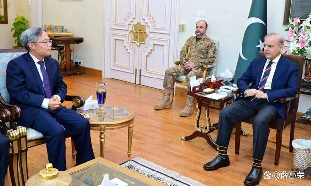 皇冠信用網怎么租
_巴军击落6架战机!俄力挺印度反恐到底皇冠信用網怎么租
,这次美俄站在中国对立面