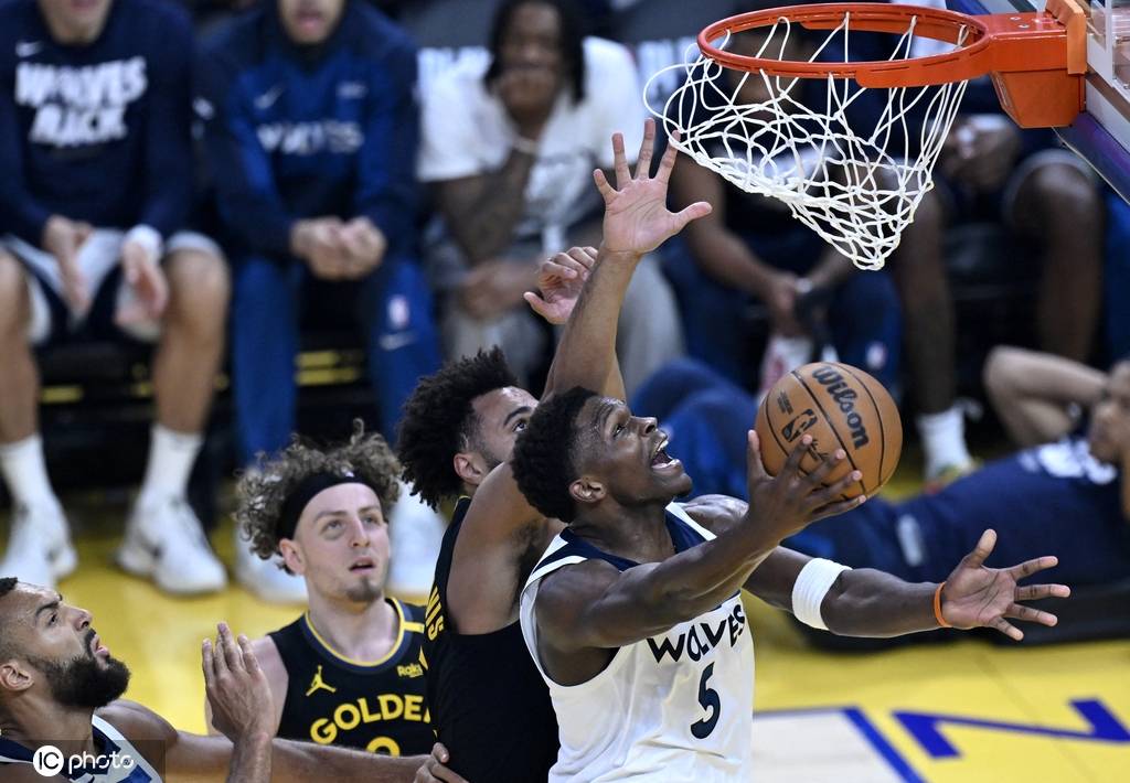 介绍个信用網网址
_华子30分巴特勒低迷14+6 森林狼再胜勇士抢到赛点