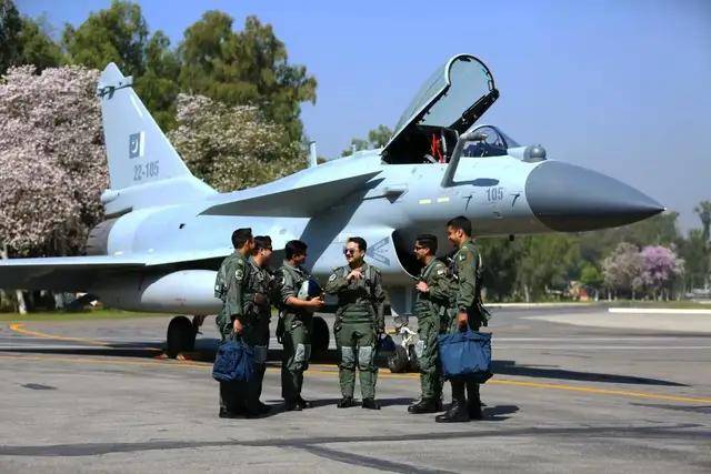 皇冠信用網出租_巴基斯坦：即将收到新一批歼-10CP皇冠信用網出租！网友：歼-10C终于要大卖了？