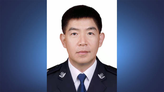 足球比赛外围买球网站_福建厦门市副市长、市公安局局长陈育煌出任吉林省公安厅厅长