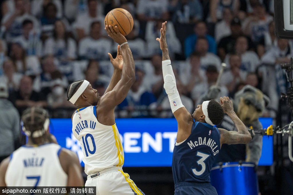 皇冠信用網押金多少_勇士出局！科尔怒批波德泽姆斯基皇冠信用網押金多少，库里回归成泡影