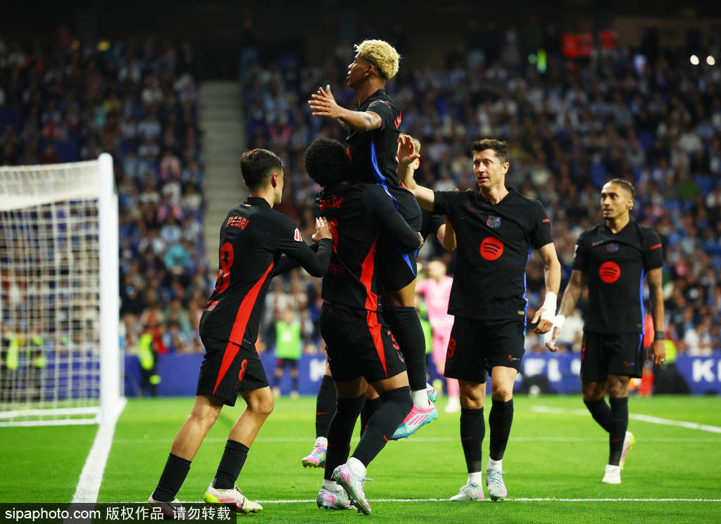 皇冠信用網开户_西甲-亚马尔世界波+传射 巴萨2-0西班牙人提前2轮夺冠