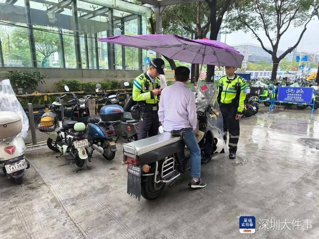 皇冠信用網平台出租_“着实有点吓人”皇冠信用網平台出租！深圳交警现场查扣、拆除！专盯地铁口