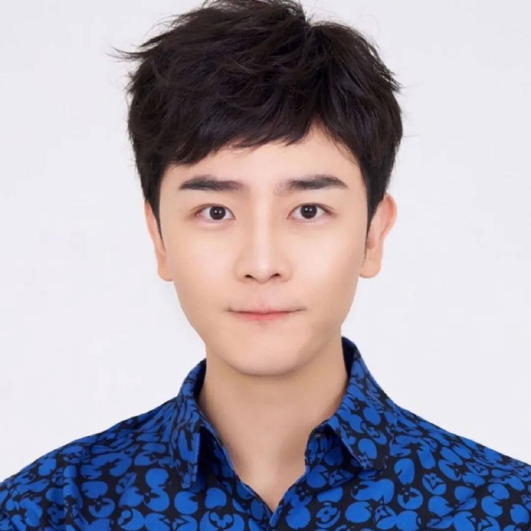 皇冠信用网平台_“刘晓艳发文”登热搜第一皇冠信用网平台，周思成再回应：可以学历、成绩一般，但不能学历造假