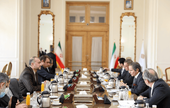 WNBA比分_斗了40多年WNBA比分，伊朗认输了，自愿交出所有底牌，只换美国一个条件