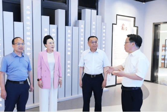 皇冠信用登2代理_江苏省检察院党组书记、检察长赵铁实调研指导镇江检察工作