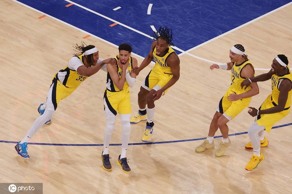 皇冠信用网登1_哈利伯顿31+11布伦森43分 步行者神逆转加时胜尼克斯