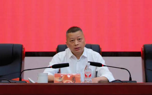 皇冠登3代理注册_县委原书记被查14天后皇冠登3代理注册，县人大常委会主任落马