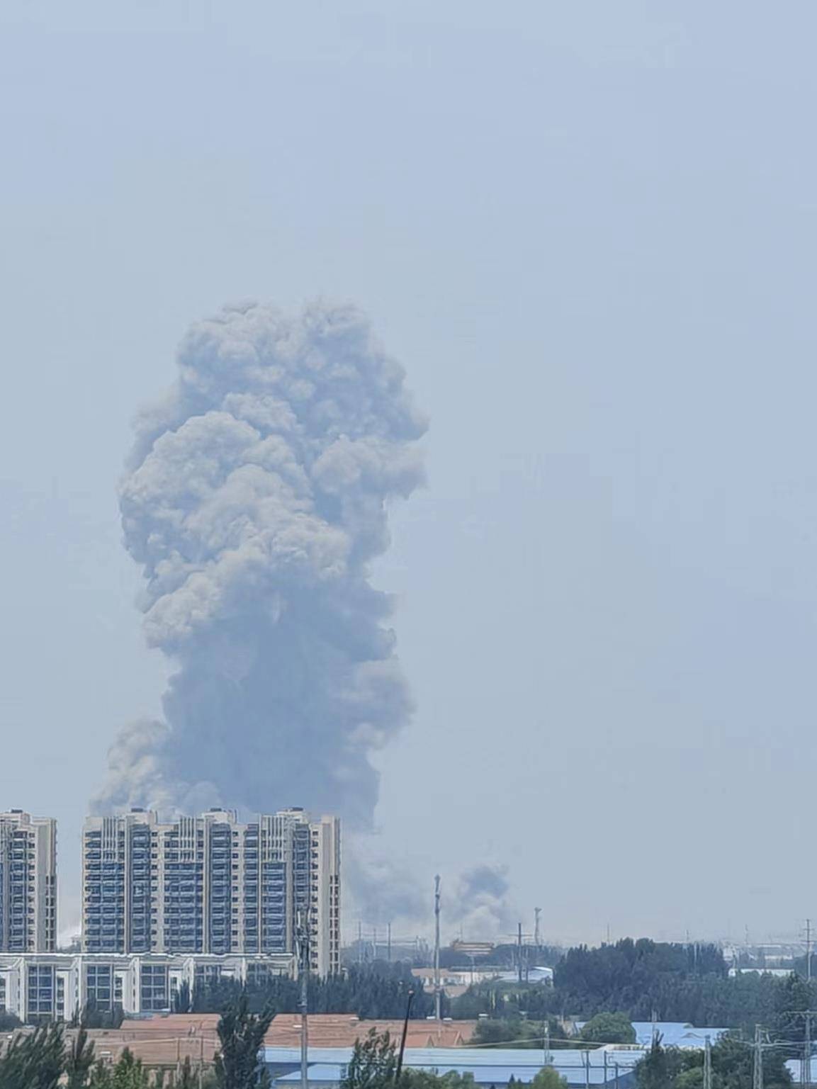 皇冠信用网怎么代理_山东高密一化工车间发生爆炸皇冠信用网怎么代理，一公里外饭店窗户被震碎，当地：现场已疏散完毕，具体情况核实中