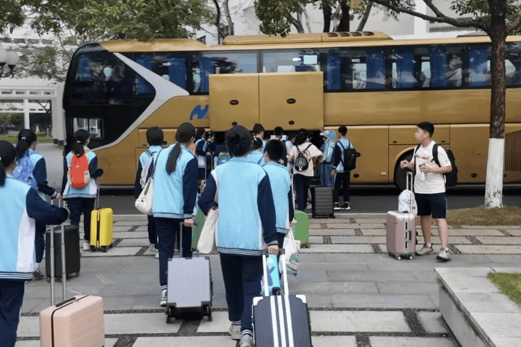 皇冠体育App下载_便秘的中学生给皇冠体育App下载我们提了什么醒