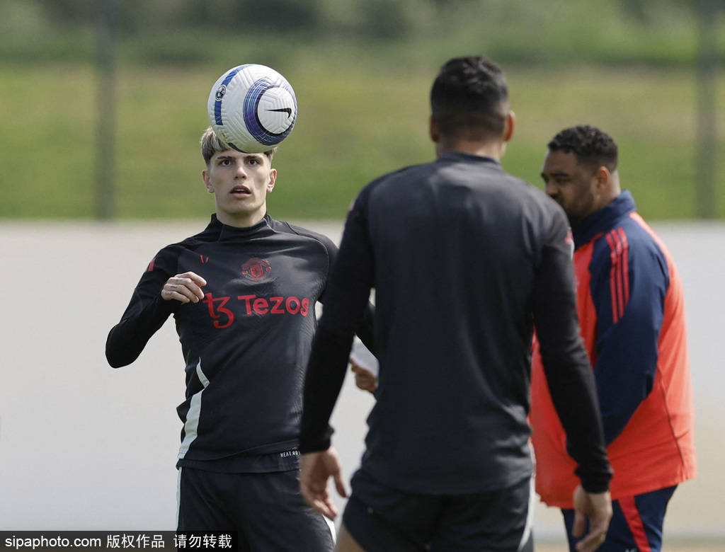 体育皇冠信用网_曼联地震体育皇冠信用网！阿莫林当众宣判加纳乔“死刑”：滚去找下家！红魔未来何在？