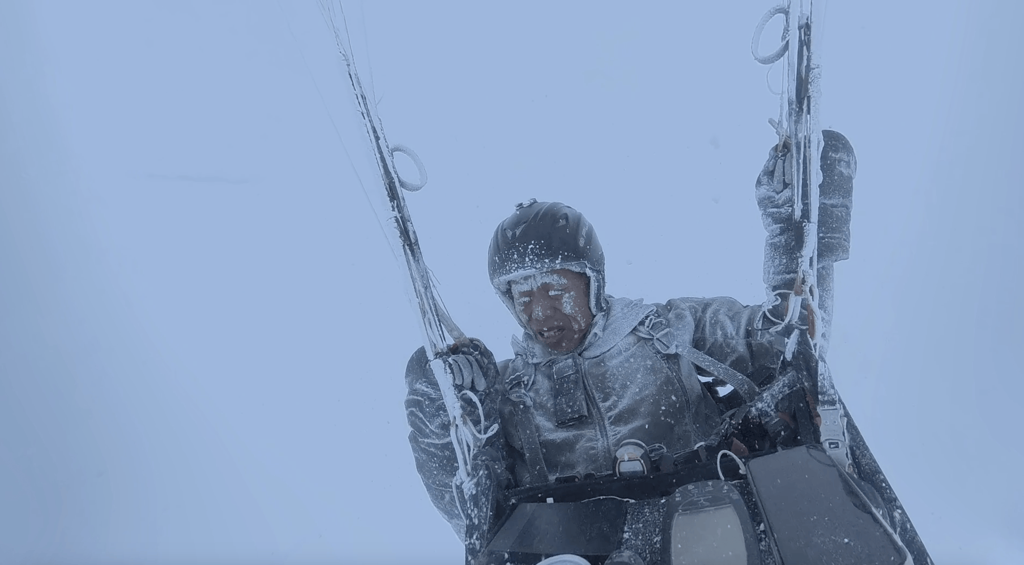 皇冠足球管理平台出租_被云吸至8000米高空成“冰人”后奇迹生还 当事人讲述从遇险到脱险过程