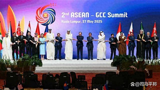 皇冠信用网会员开户_美媒其实比谁都明白皇冠信用网会员开户，中美关税斗的越狠，亚洲各国就越离不开中国