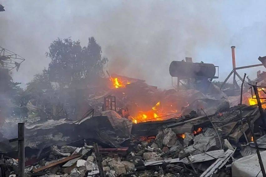 皇冠信用网会员_72小时内皇冠信用网会员，莫斯科遭狂袭，普京报复太狠，基辅传出剧烈爆炸声