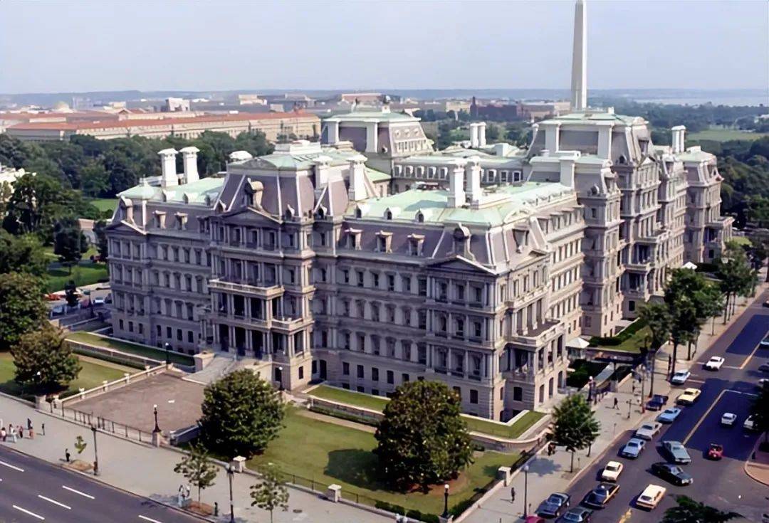 皇冠信用网开户_白宫内讧！特朗普30分钟变局皇冠信用网开户，中国政策制定者如秋叶般被扫地出门！