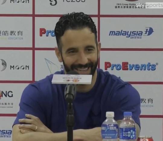 皇冠信用网在线开户_阿莫林：奥比的发挥非常出色皇冠信用网在线开户，今晚我对所有孩子们表现都非常满意