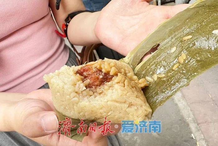 皇冠信用网会员账号_顾客不惜排队三小时皇冠信用网会员账号，济南这个小摊你知道吗？