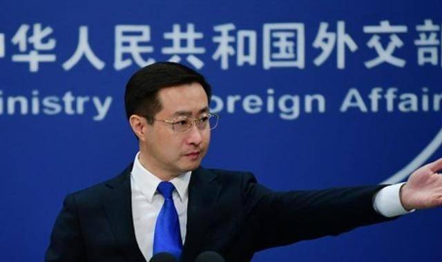 皇冠信用网是什么意思
_香会现场美防长改口“共产中国” 中方淡定回应 警告美勿玩火自焚