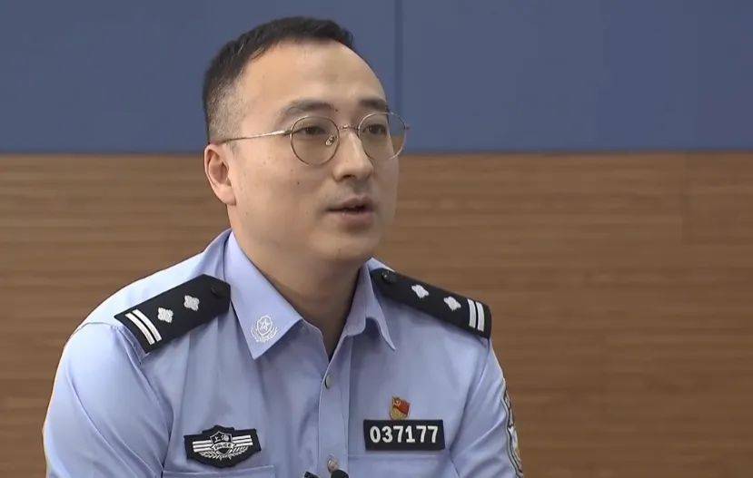 皇冠信用网出租_一眼看穿！上海爷叔报警：这两人极为奇怪！警方一查皇冠信用网出租，果然不对劲→