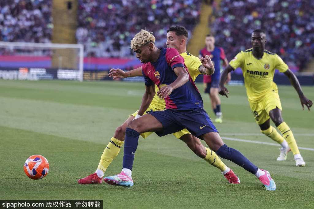 皇冠网址_17岁亚马尔7-1“吊打”姆巴佩！足坛新王登基皇冠网址，法国巨星的噩梦？