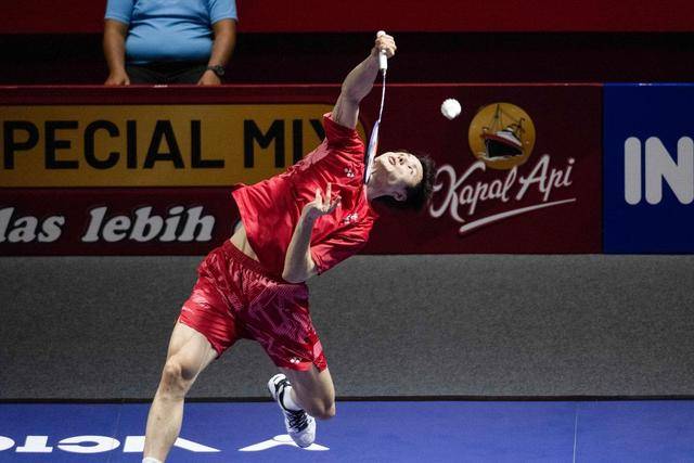 皇冠代理登3
_(体育)羽毛球——印尼公开赛:石宇奇胜王正行 晋级四强