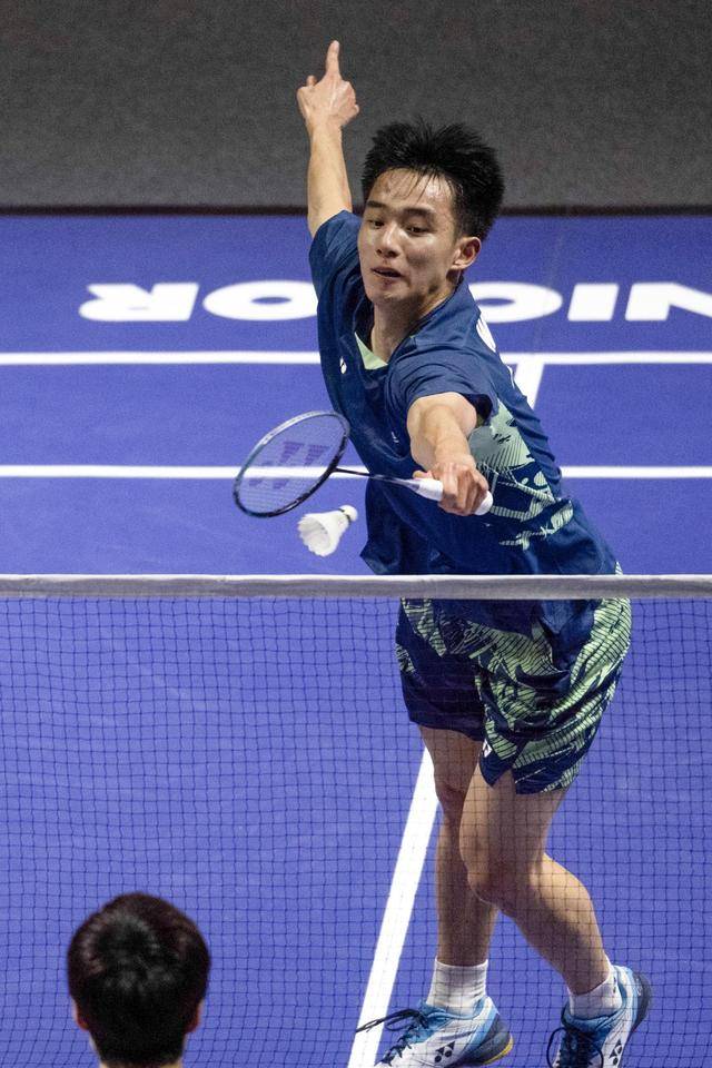 皇冠代理登3
_(体育)羽毛球——印尼公开赛:石宇奇胜王正行 晋级四强