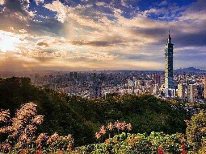 皇冠信用网_特朗普满嘴跑火车皇冠信用网，电话刚挂就打“台湾牌”，国防部打开天窗说亮话